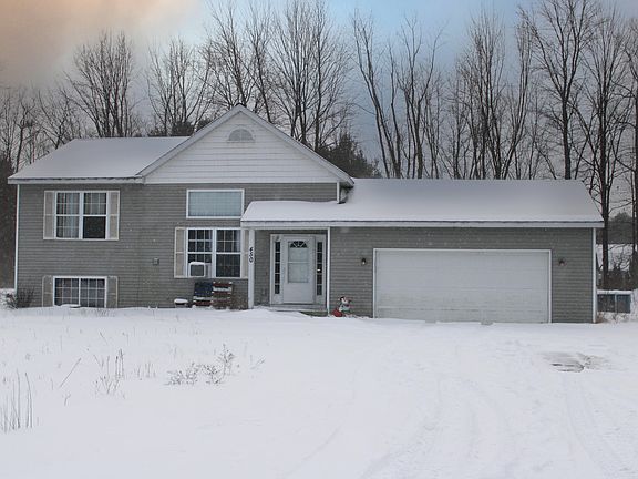 2nd image of 450 Beam Ct NW