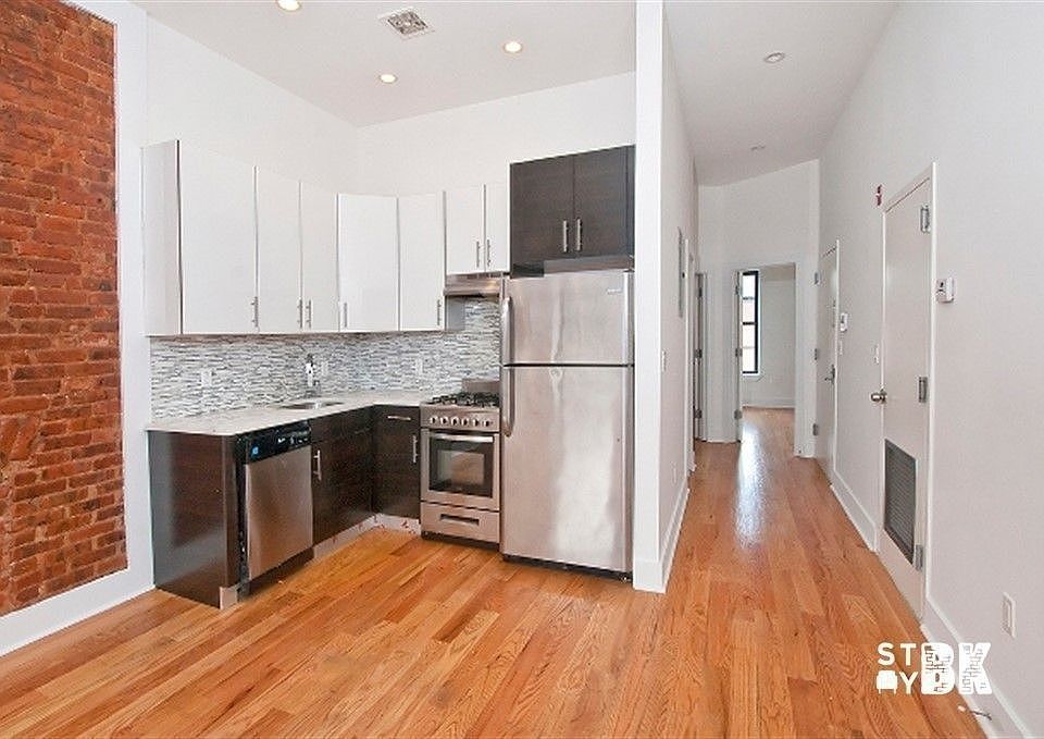 1st image of 23 Halsey St APT 3B