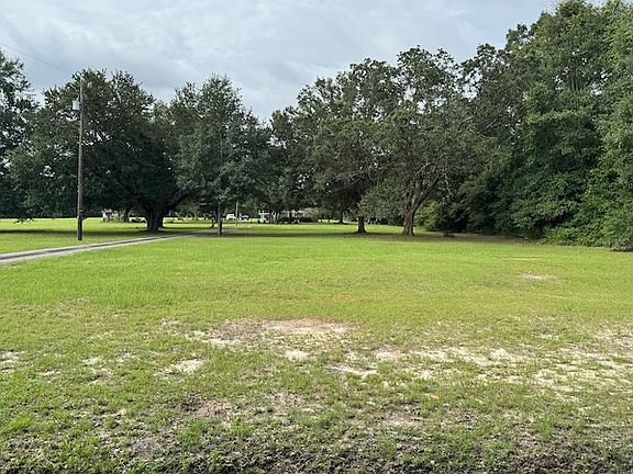 5th image of 3501 Oak Tree Ln