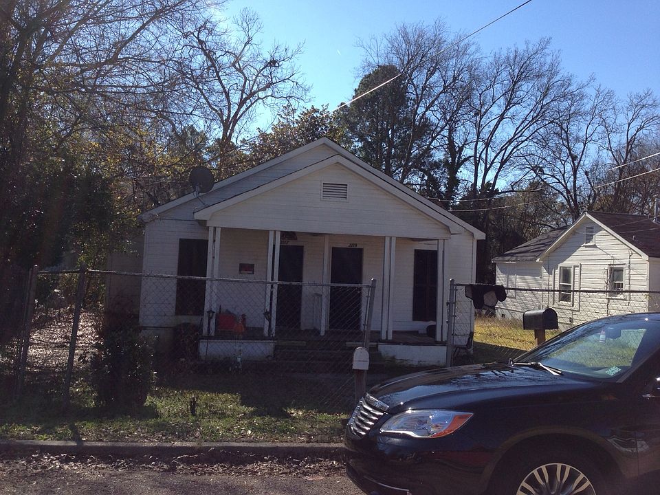 2nd image of 2117-19 Capitol Ct