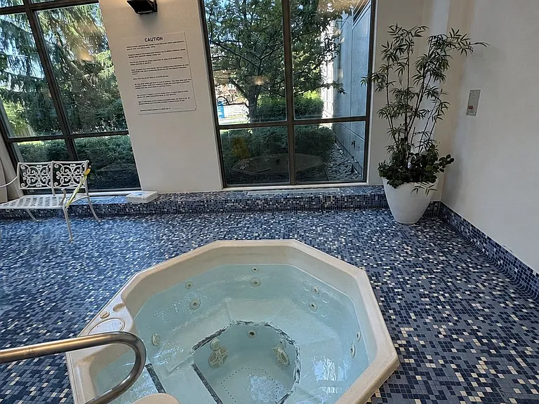 100 Promenade Cir #1110 — Photo 24