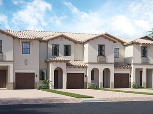 1348 Royal Street George Dr #1, Davenport, FL 33896