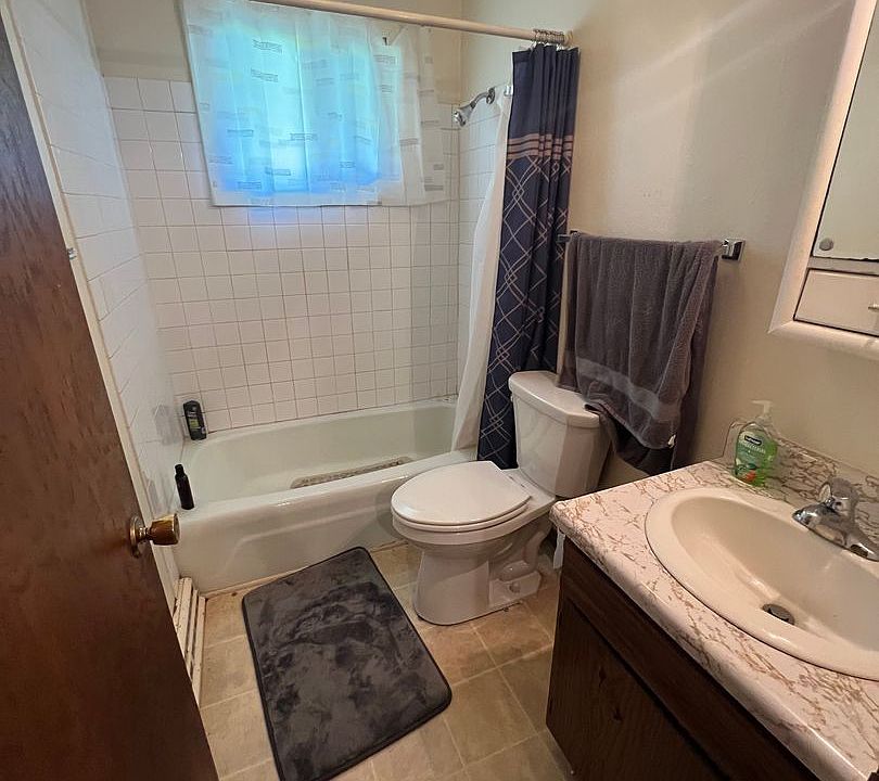 1st image of 4521 Fairfax St #3