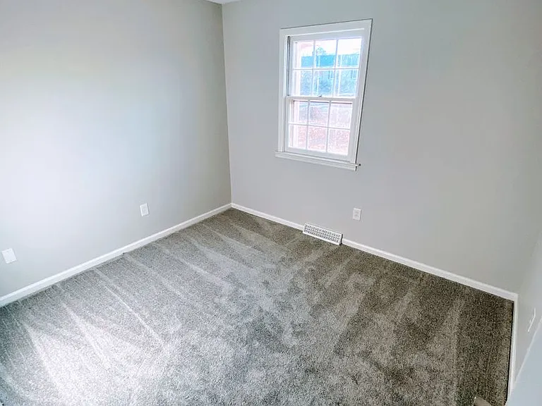95 Buxton Dr — Photo 11