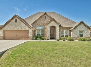 3106 Arrow Creek Dr, Granbury, TX 76049