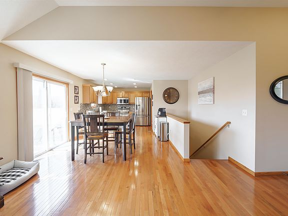 4th image of 2928 Jack Cir