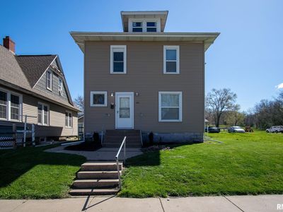 841 24th St, Rock Island, IL, 61201