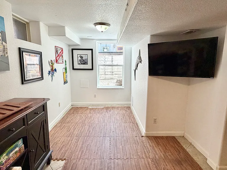 2544 N Emerson St #A — Photo 34
