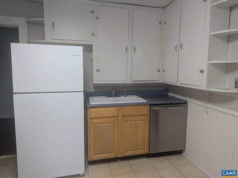7416 Greenwood Station Rd — Photo 20