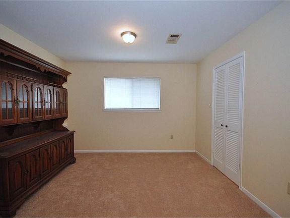 5th image of 4911 Blueberry Hill Dr