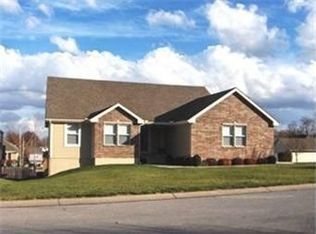 909 N Cherokee St, Independence, MO 64056