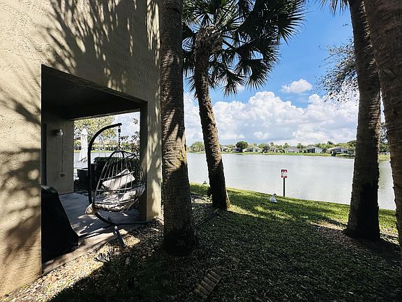 3rd image of 731 SW 122nd Avenue