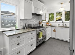 416 Richmond Ave, Victoria, BC V8S 3Y4