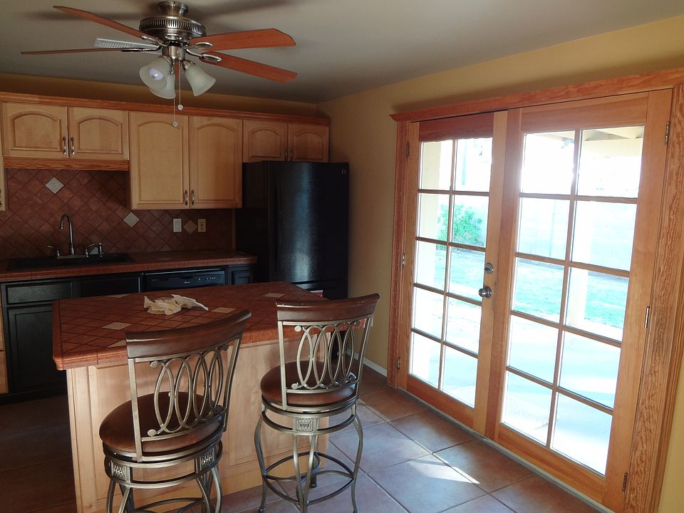 French doors, Kitchen