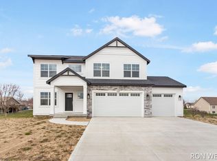 9453 Fields Dr, Zeeland, MI