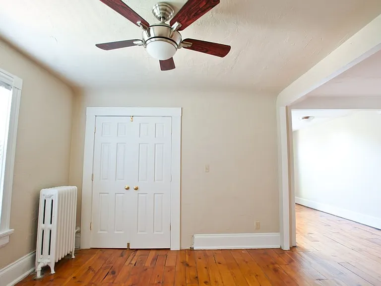 2216 E Ivanhoe Apartments — Photo 20