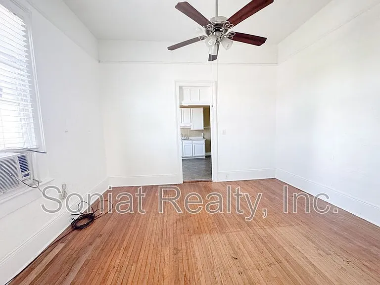 132 S Broad St — Photo 7