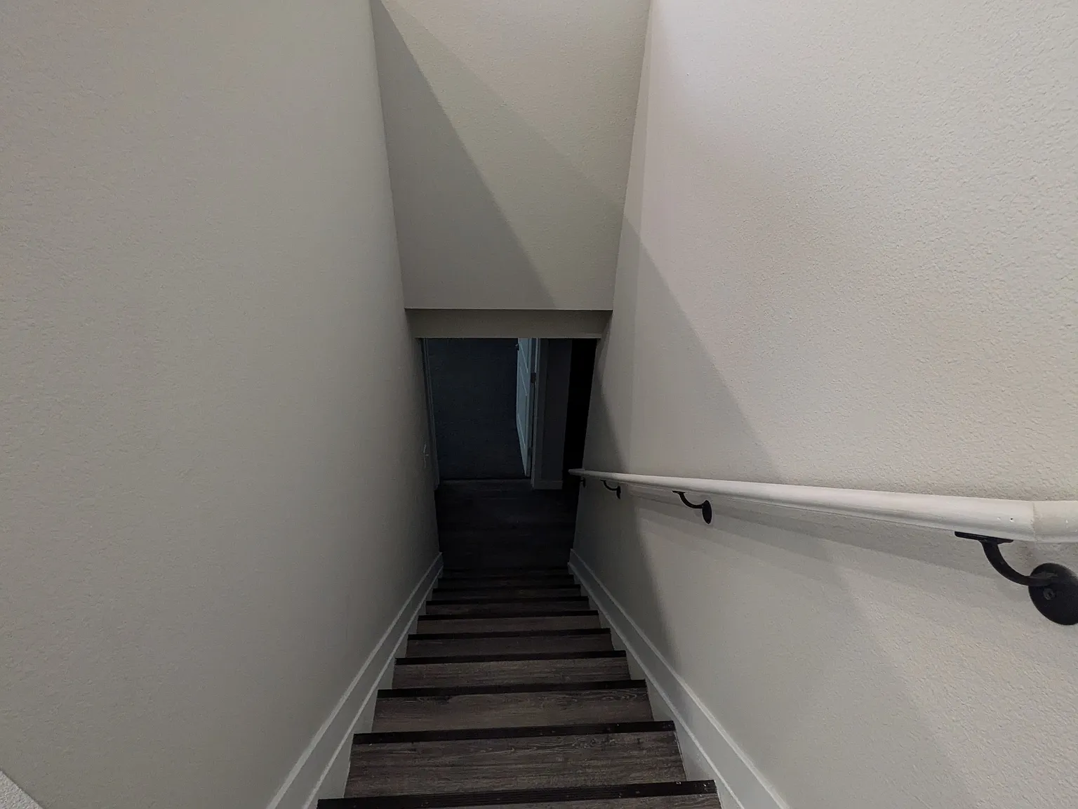 75 S 18th Ave — Photo 3