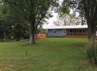 1095 Egyptian Hills Dr, Creal Springs, IL 62922