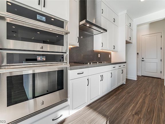 3rd image of 10423 Terra Landings Ave