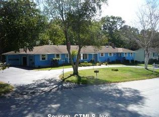 36 Occum Ln, Uncasville, CT 06382