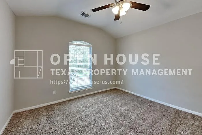 5803 Village Grove Dr — Photo 14