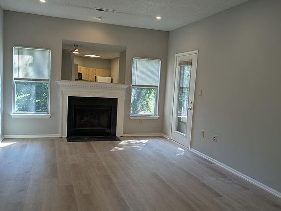 5th image of 14324 Climbing Rose Way APT 103