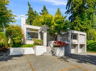 8814 NE 2nd Pl, Medina, WA 98039