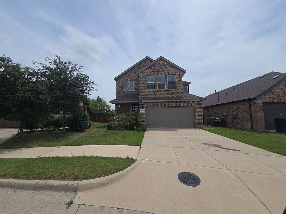 1st image of 2903 Doggett Dr