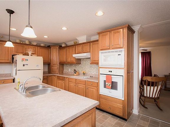 3rd image of 4620 Madison 5185