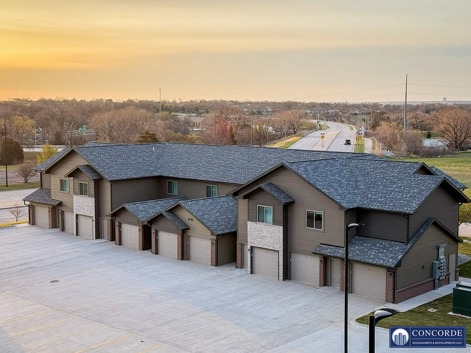 Horizon Apartments & Villas — Photo 3