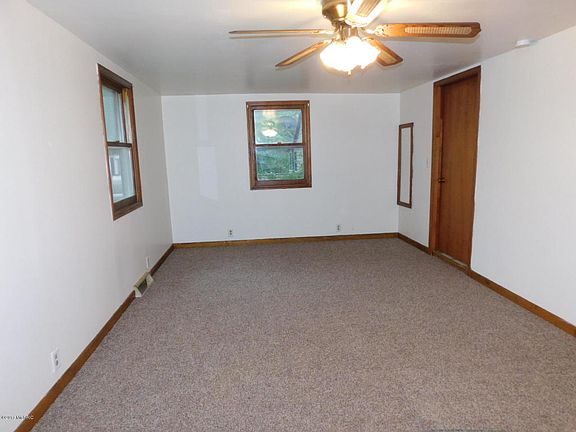 4th image of 4001 Baird Ln