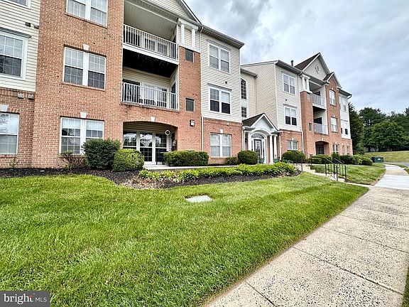 2nd image of 105 Sunshine Ct Unit K