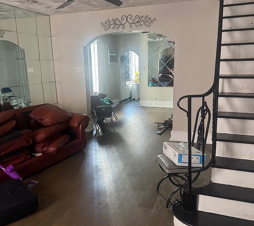 2nd image of 4739 N Camac St