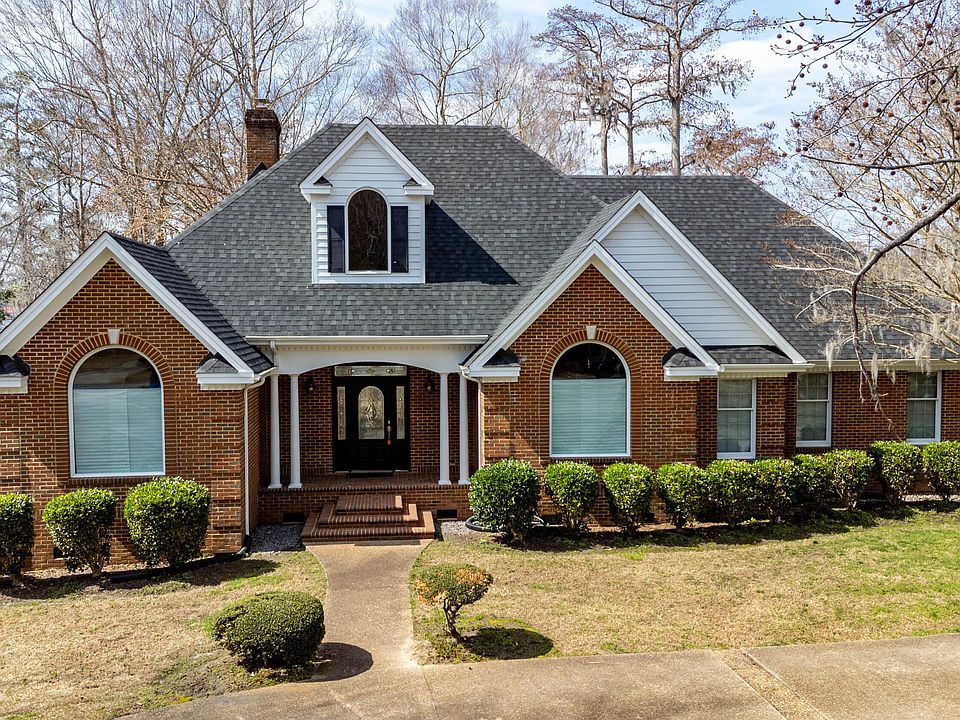 1st image of 225 Beech Point Boulevard