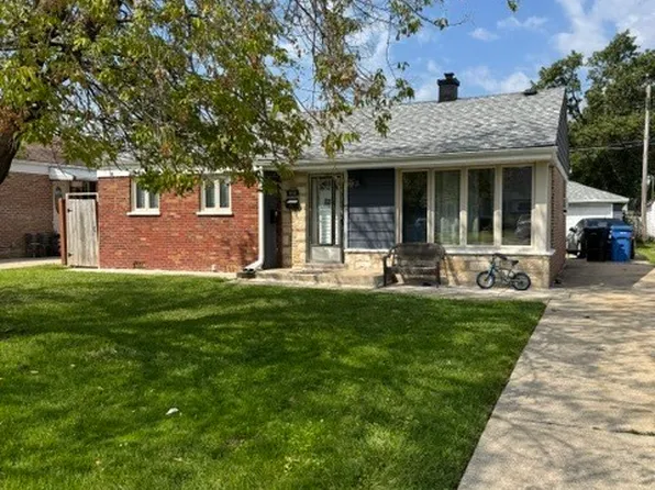 8132 S Kilbourn Ave, Chicago, IL 60652