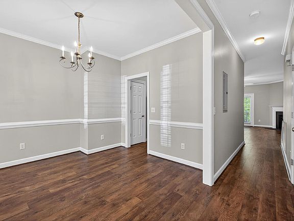 4th image of 770 Parkside Townes Ct Unit 1