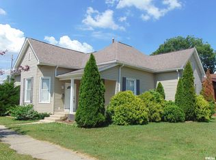 2040 Spruce St, Murphysboro, IL 62966