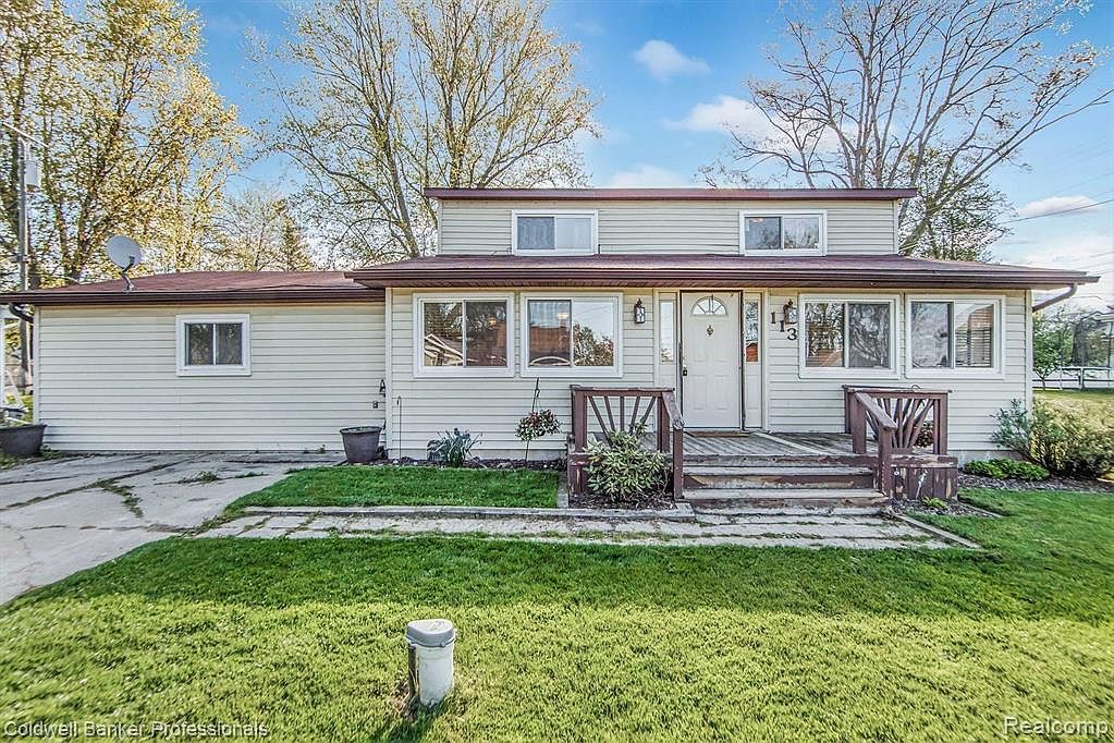 113 S Lake Dr E, Columbiaville, MI 48421 Zillow