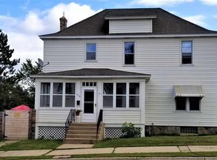 216 2nd Ave SW, Chisholm, MN 55719