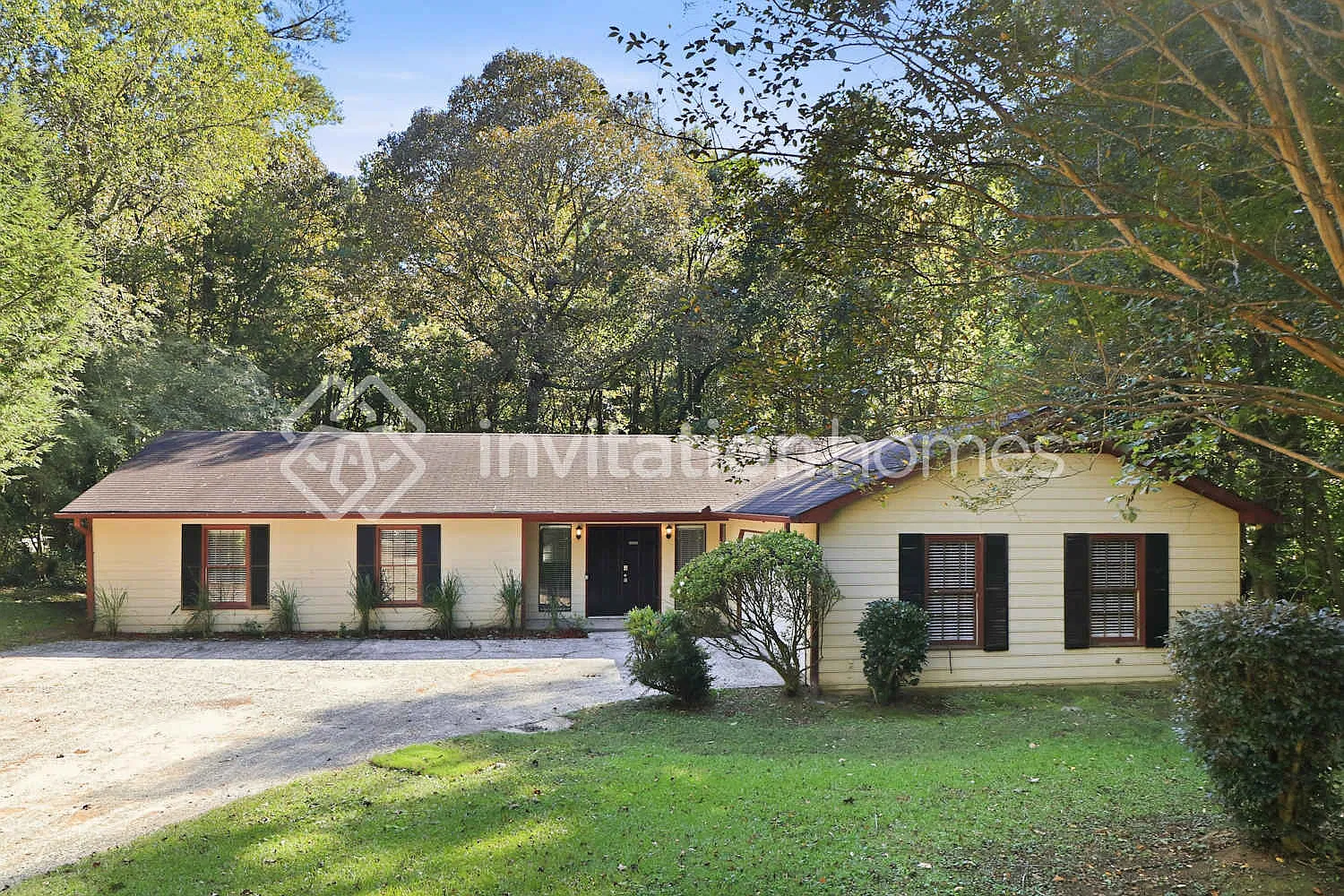 2077 N Landing Way Marietta, GA 30066 — Photo 1