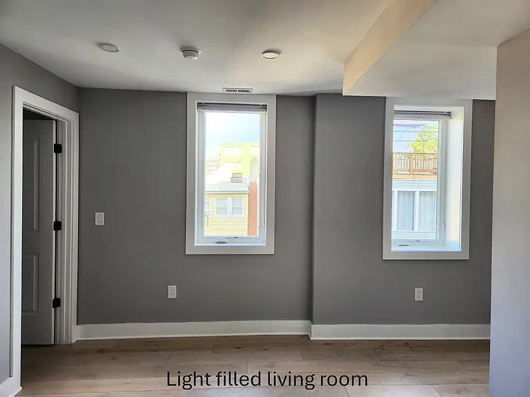 1915 H St NE #3 — Photo 9