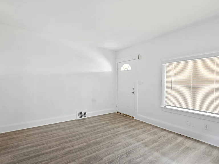 8002 Maryland Ave #A — Photo 20