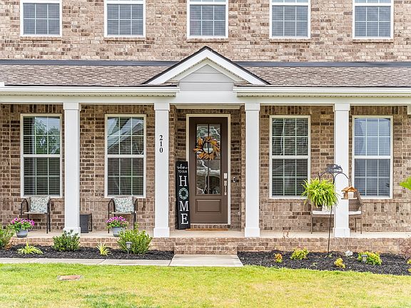 5th image of 210 Autumn Fern Ct