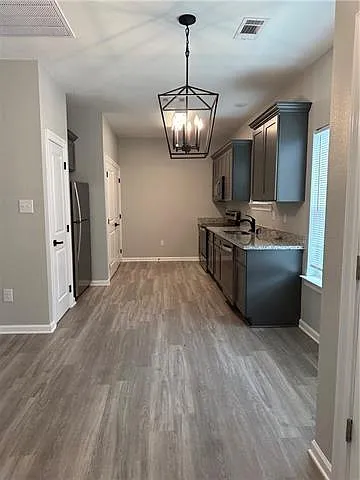 2 bed, 2.0 bath, 859 sqft, $1,300 — Photo 3