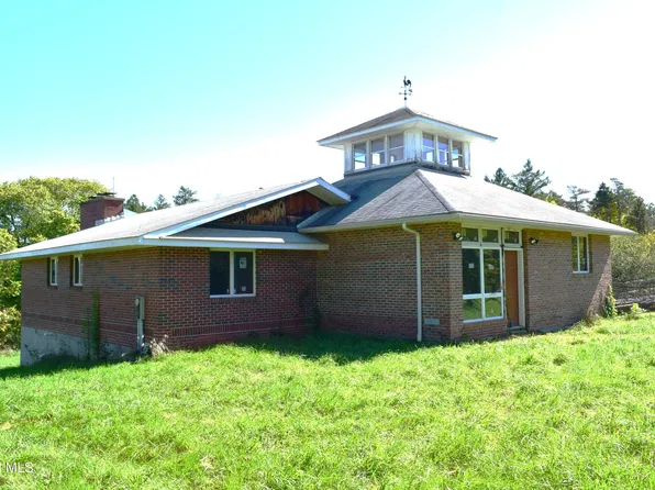 22 Catallo Drive, Waterford, NY 12188