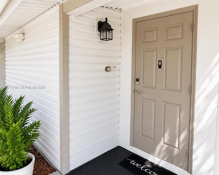 1st image of 633 Mokena Dr #1