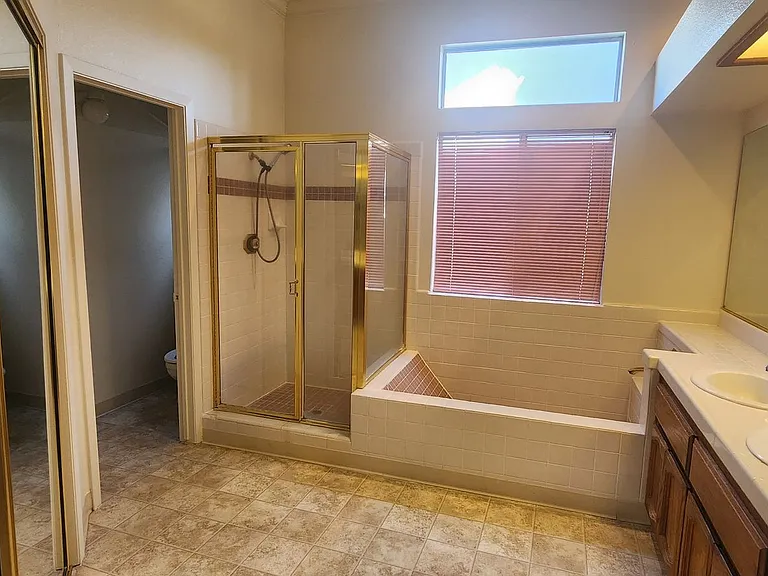 7812 Bardswell Ct — Photo 14