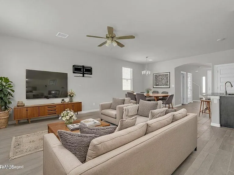 12260 Desert Wolf Ave — Photo 4