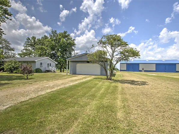 5617 Forest Pkwy, Oreana, IL 62554